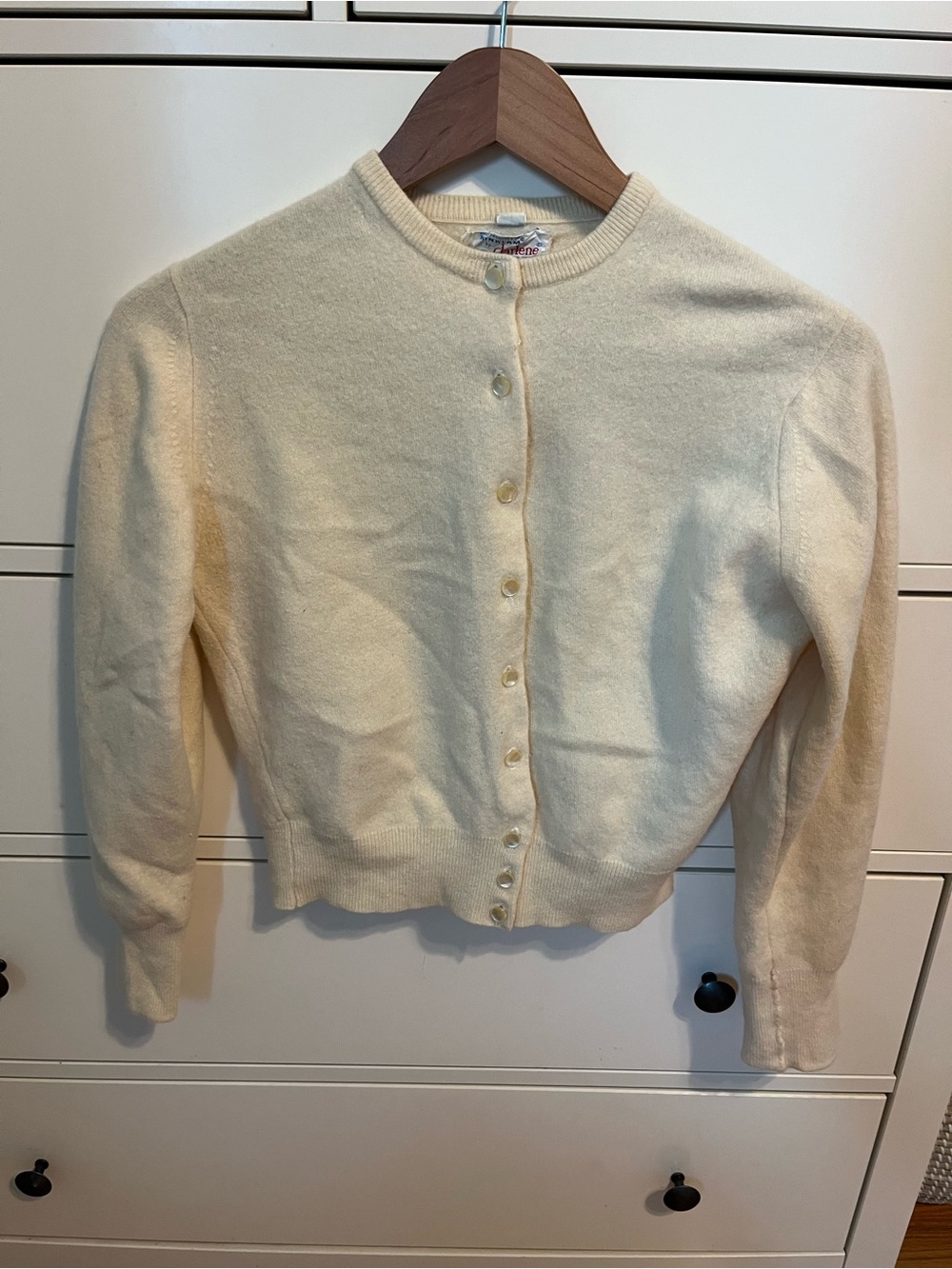 Vintage “Winklam by Darlene” cream lambswool cardigan